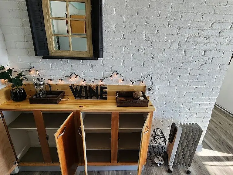 806 W Silver St — Photo 14