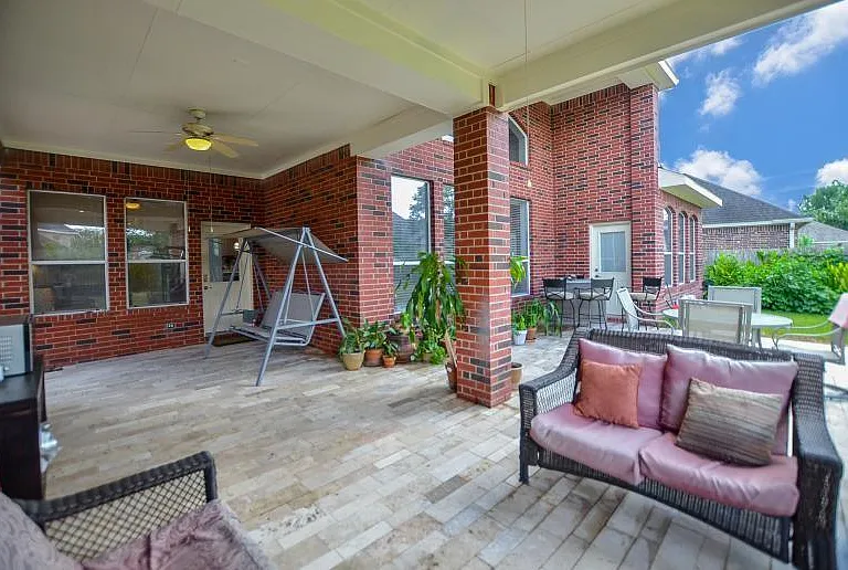 4315 Village Forest Dr — Photo 41