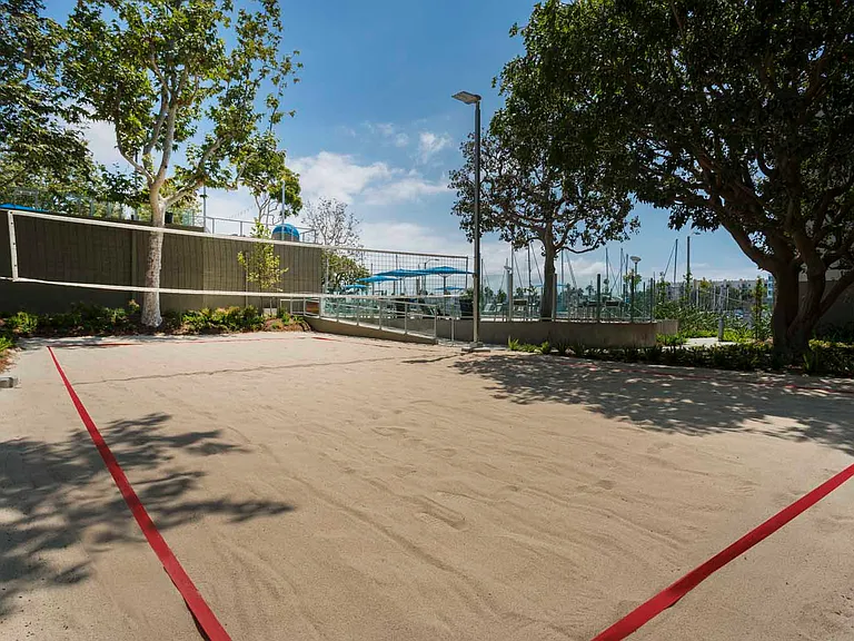 Wayfarer Apartments + Marina — Photo 54