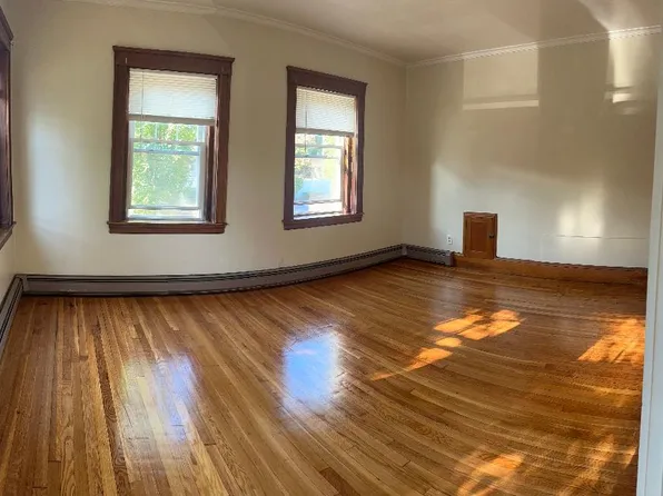 224 Lafayette St #13, Salem, MA 01970