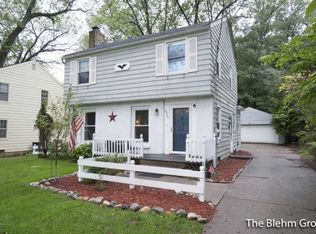 2927 Rosewood Ave SE, Grand Rapids, MI 49508