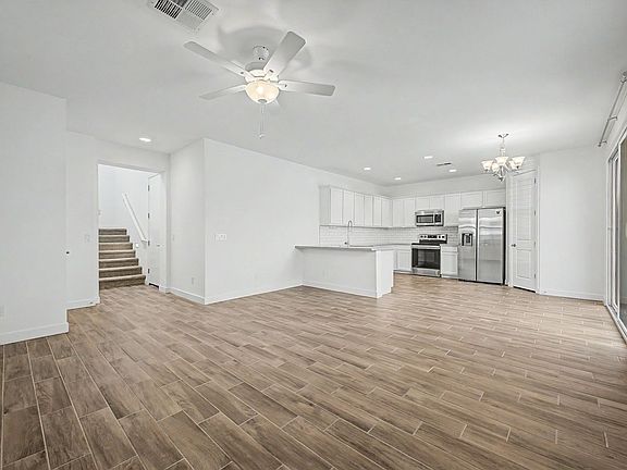 3rd image of 5512 S Dillon Cir