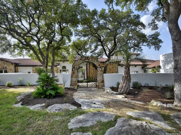 202 WATERSTONE PKWY, Boerne, TX 78006