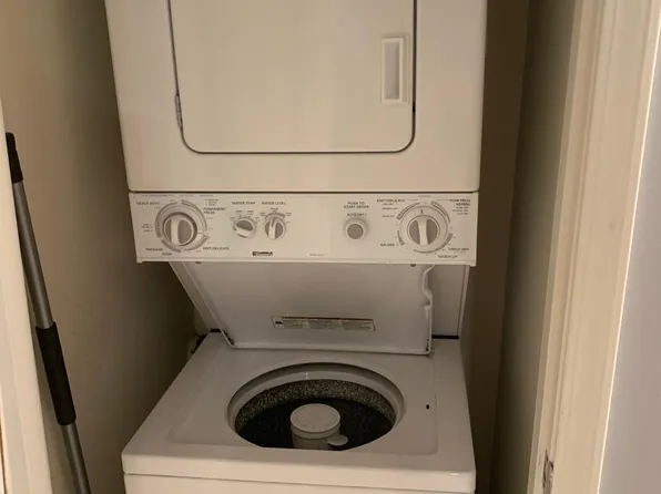 201 10th Ave N APT 102, Jacksonville Beach, FL 32250