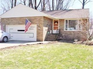 78 E Shore Blvd, Timberlake, OH 44095
