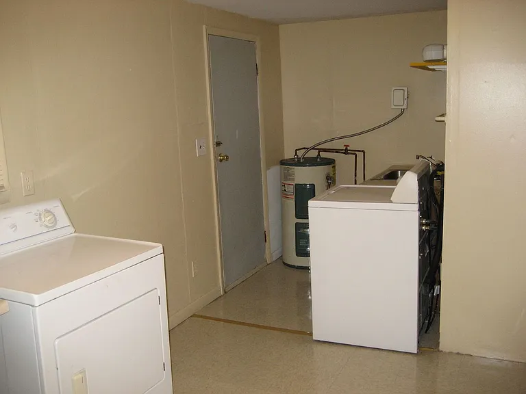 431 S River Rd — Photo 20
