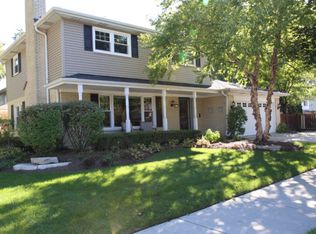 905 W Miner St, Arlington Heights, IL
