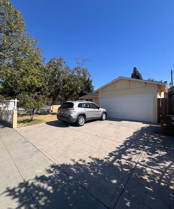 1st image of 1856 Cinderella Ln