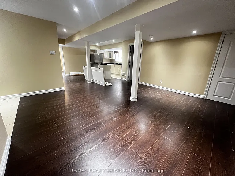 7 Glengowan St #BASEMENT — Photo 7