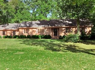 2421 Kings Lynn Rd, Midlothian, VA 23113