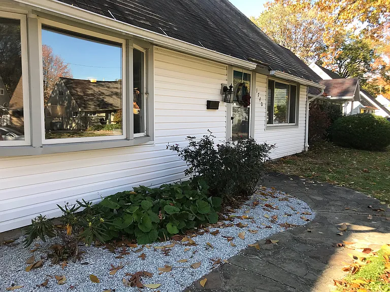 1740 Hanover St — Photo 37