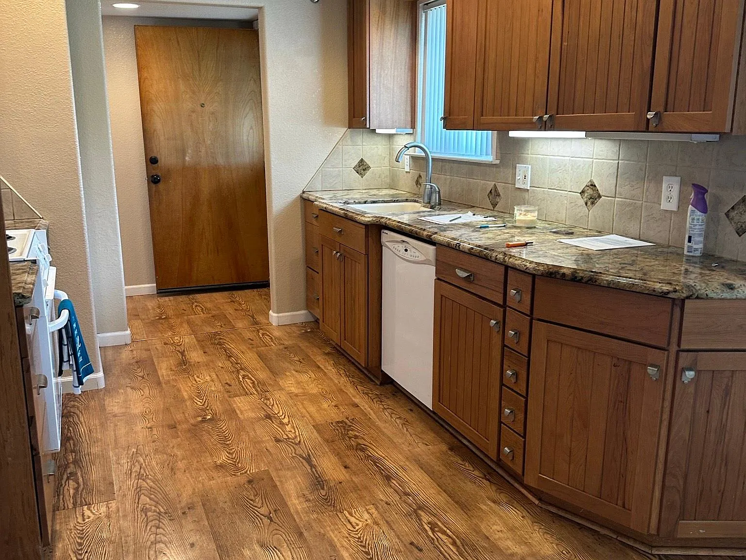3 bed, 1200 sqft, $2,840 — Photo 2