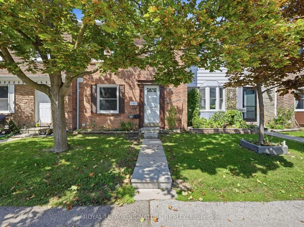 1020 Central Park Dr #94, Brampton, ON L6S 3J5