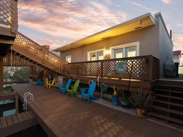 1022 Bass Ave, Port Isabel, TX 78578