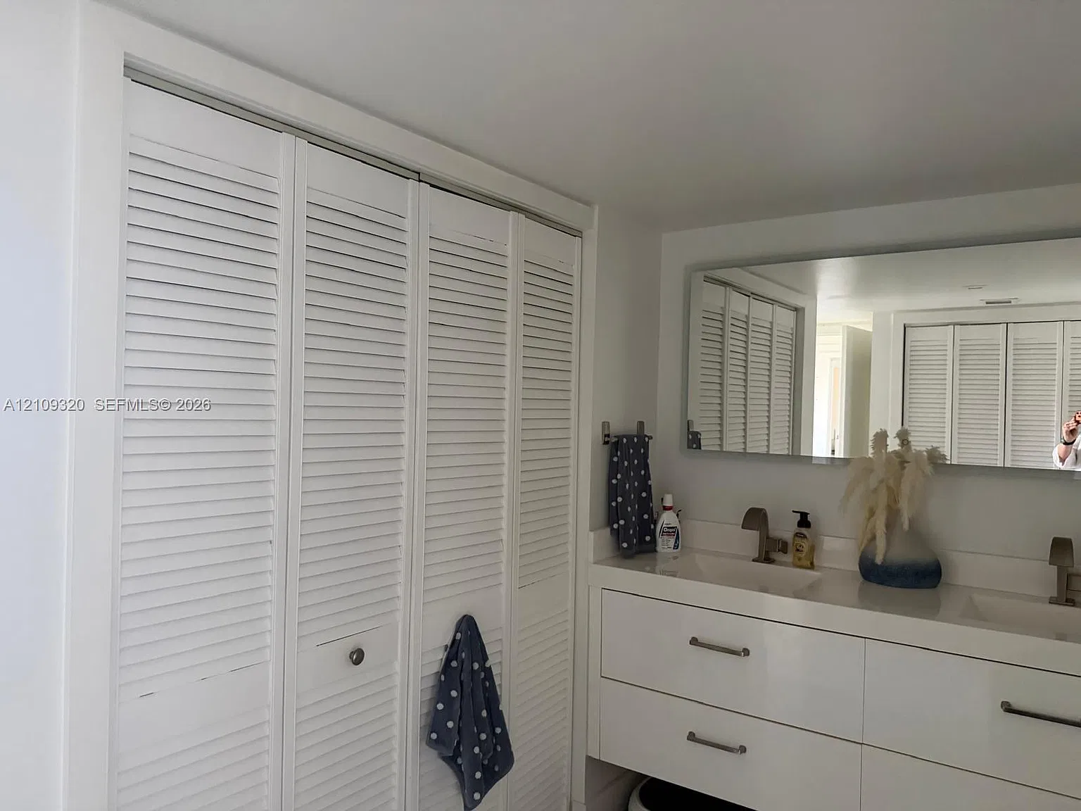 2 bed, 2.0 bath, $2,950 — Photo 3