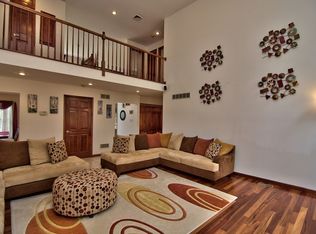 17 Fairfield Dr, Wilkes Barre, PA 18702