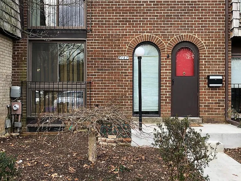 8147 Inverness Ridge Rd — Photo 2