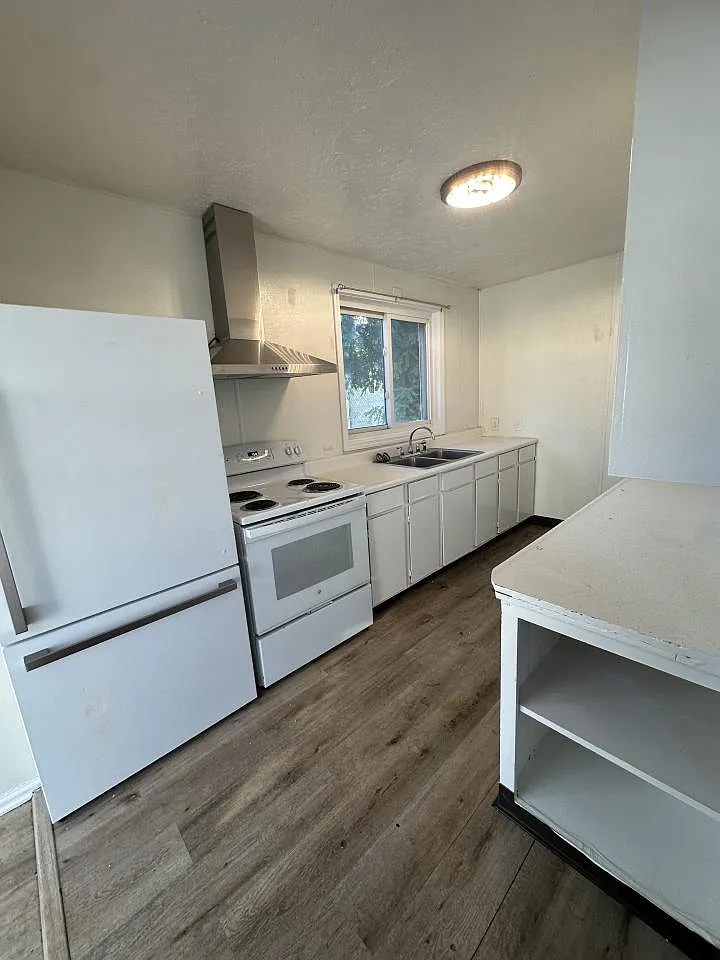 1 bed, 1.0 bath, $1,095 — Photo 4