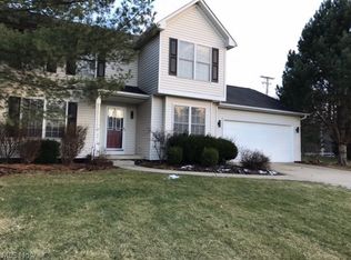 10013 Woodhurst Dr, Strongsville, OH 44149