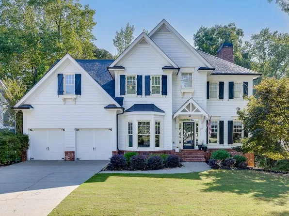 5979 Grand Loop Rd, Sugar Hill, GA 30518
