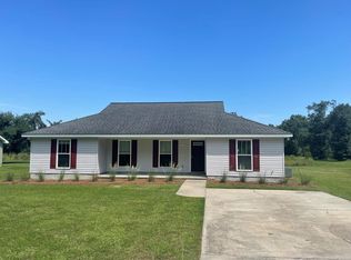 1343 Reynolds St, Bainbridge, GA 39817