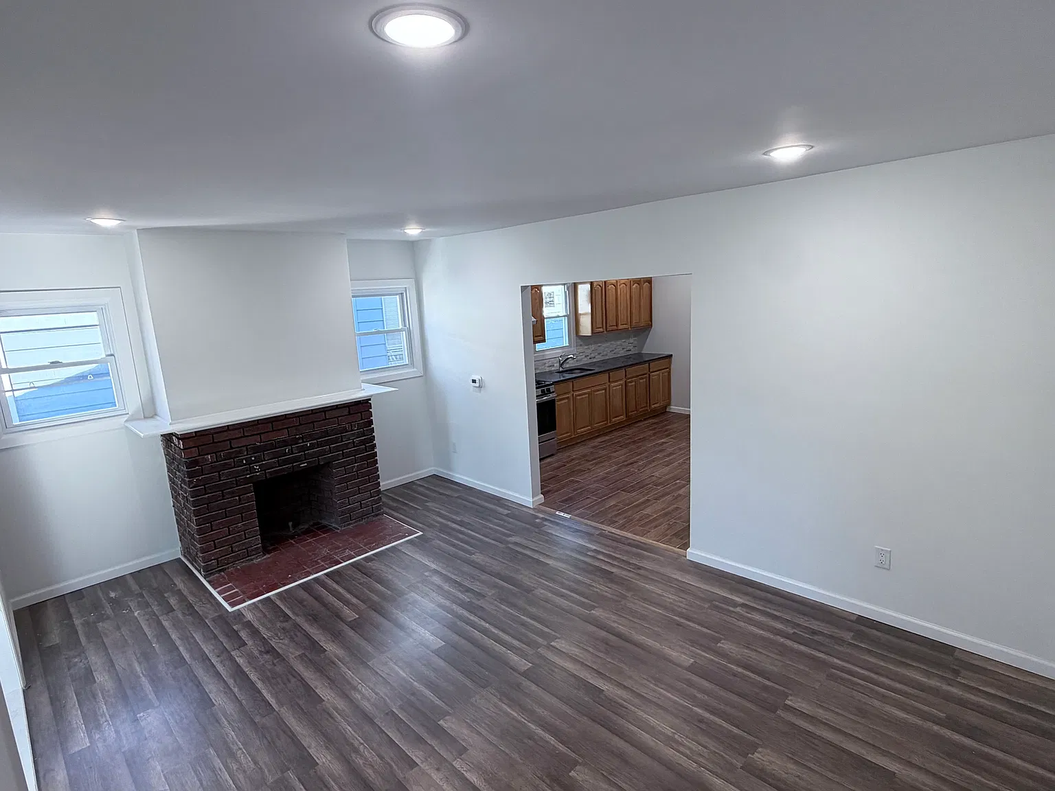 4 bed, 2000 sqft, $3,500 — Photo 4