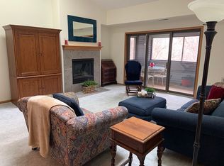 3010 Yarmouth Greenway Dr APT 210, Fitchburg, WI 53711