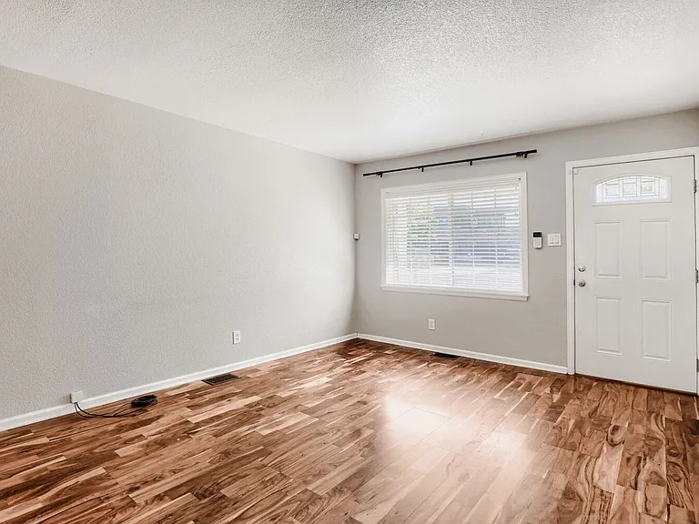 2949 S Dexter Way — Photo 3