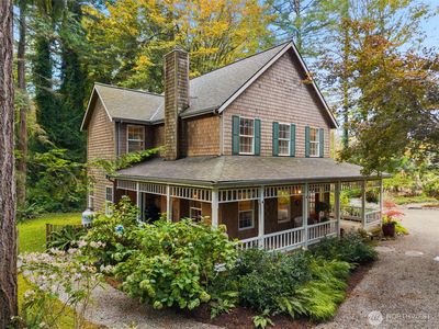 8991 Springwood Avenue NE, Bainbridge Island, WA, 98110