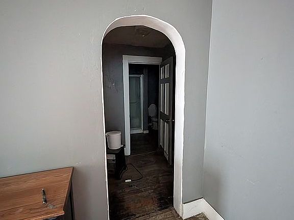 4th image of 1458 Chase St