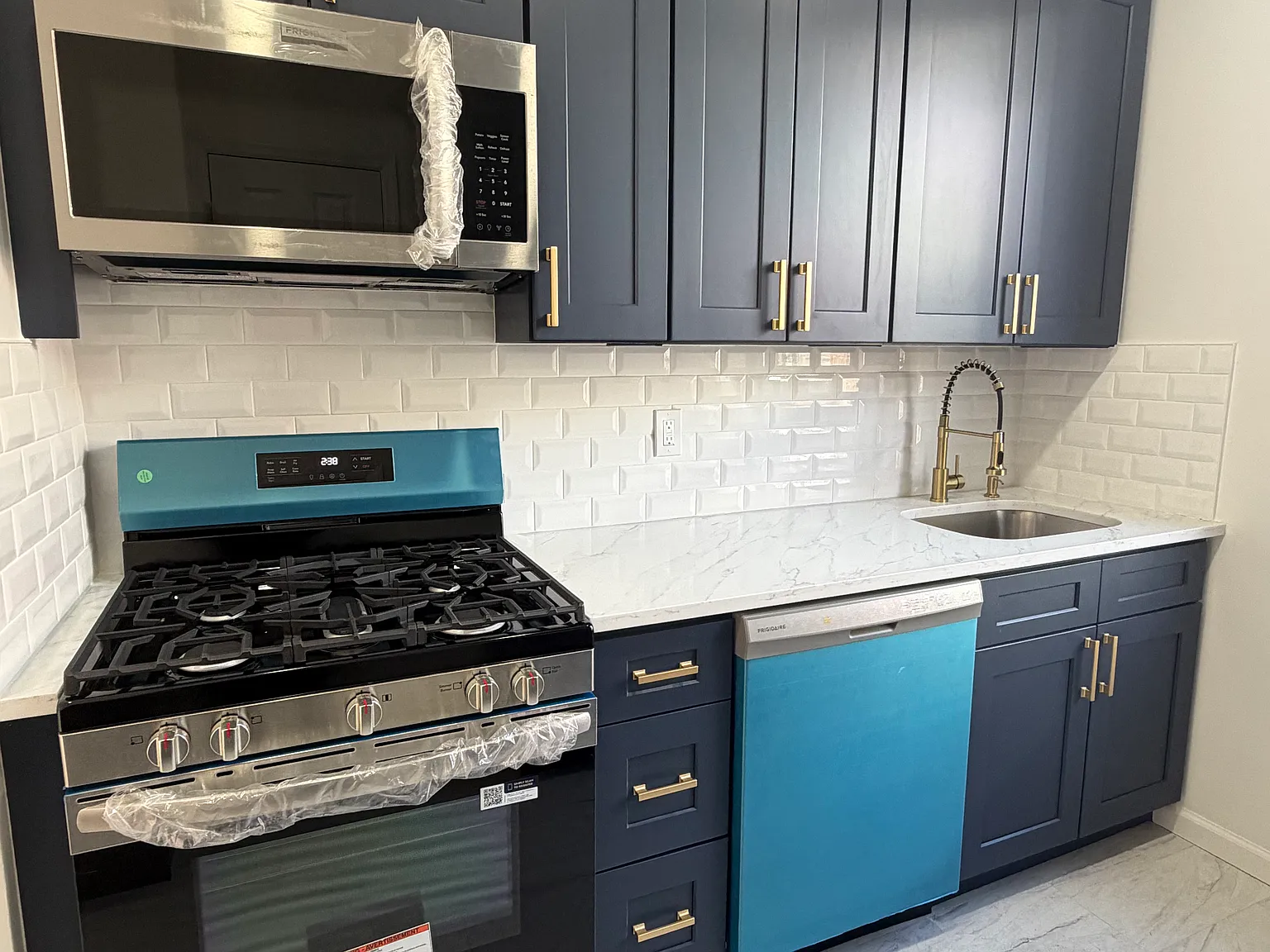 3 bed, $3,050 — Photo 3