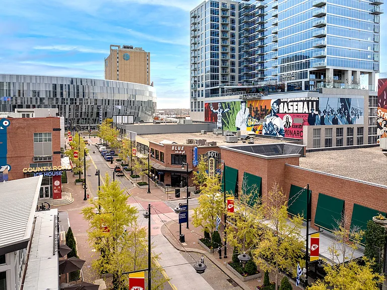 Live in the Power & Light District at One Light Luxury Apartments