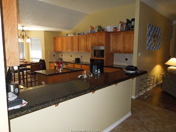 2nd image of 1706 Laura Ln #Cs