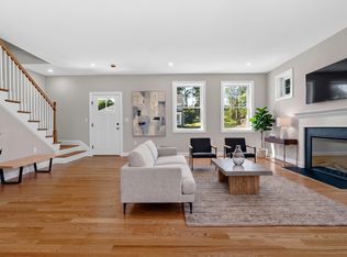 11 Isola Ln, Stoneham, MA 02180