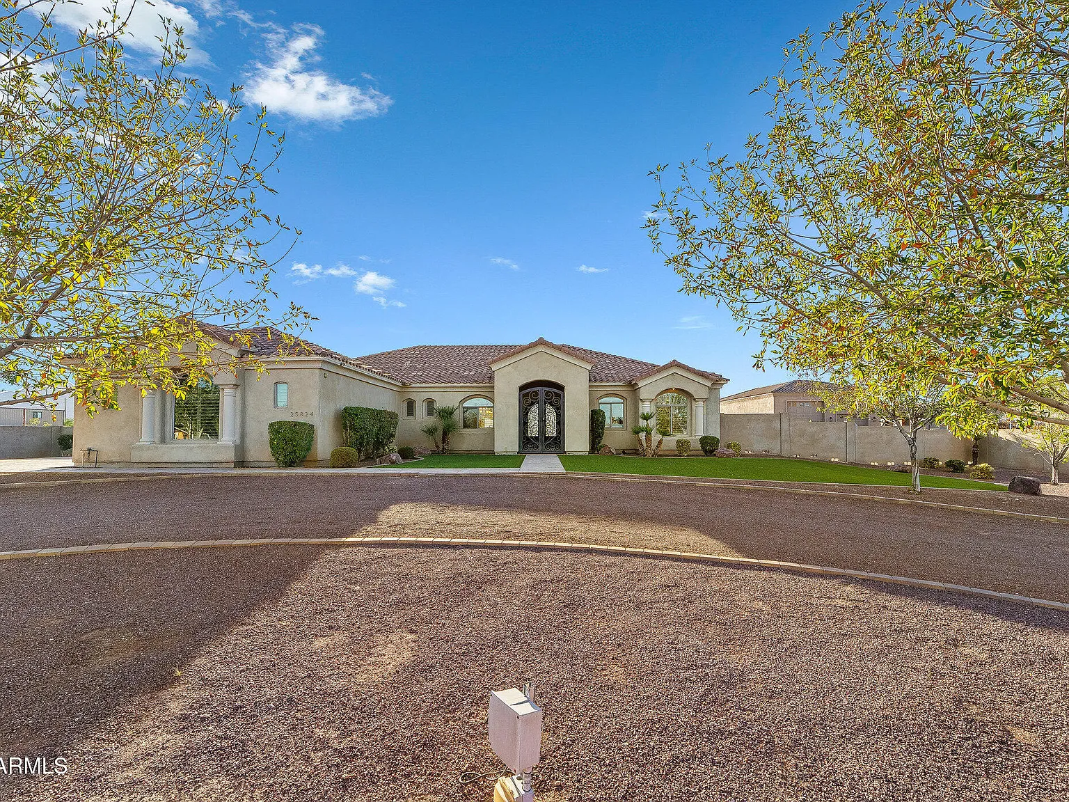 5 bed, 3.5 bath, 3158 sqft, $4,500 — Photo 1