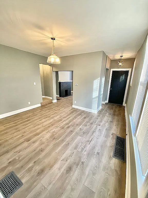 314 3rd Ave photo 1
