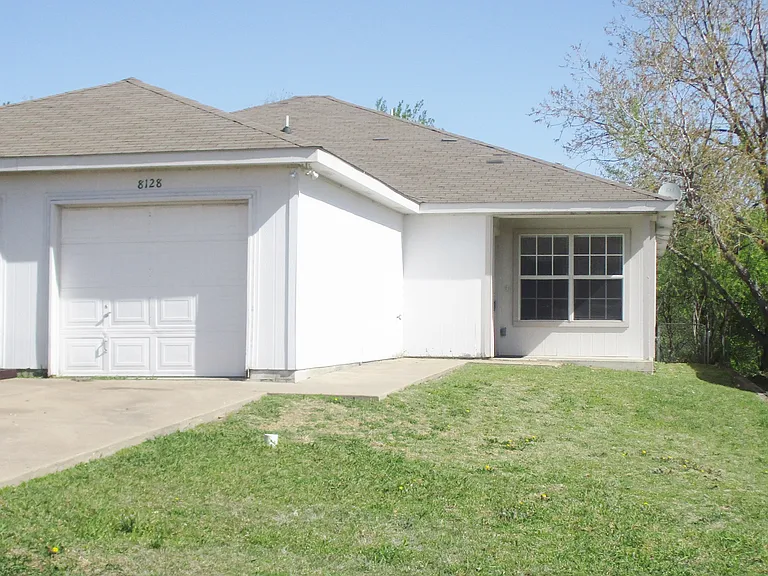 8130 Marydean Ave — Photo 12