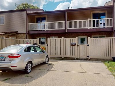 1501 Poplar St APT 2, Highland, IL, 62249