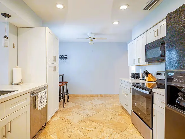 6741 NW 26th Way — Photo 10