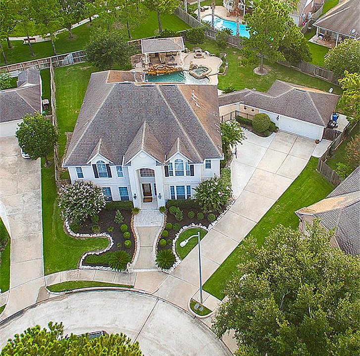1st image of 23718 Collinford Ct