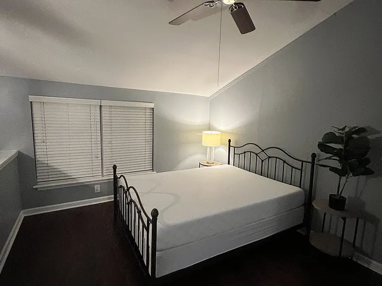 2494 Etiwan Ave — Photo 6