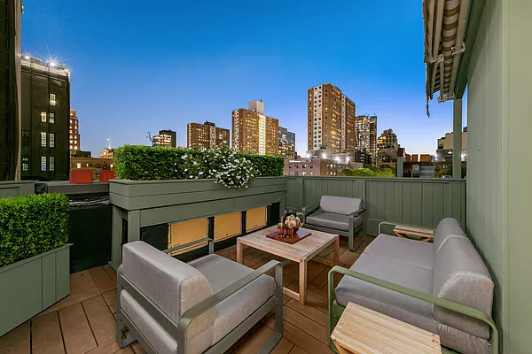 Sold by Coleman Real Estate Group | media 31