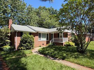 2210 Manlyn Rd, Henrico, VA 23229