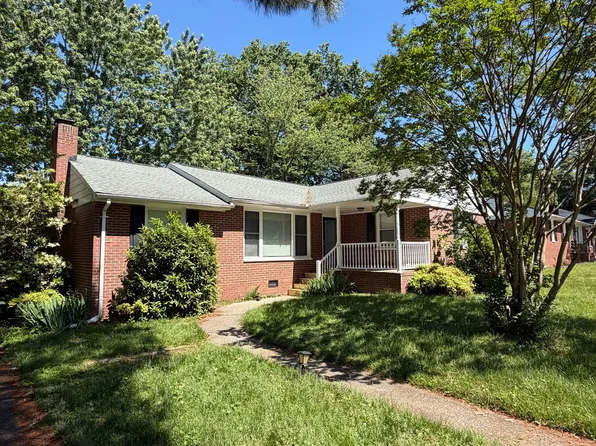2210 Manlyn Rd, Henrico, VA 23229