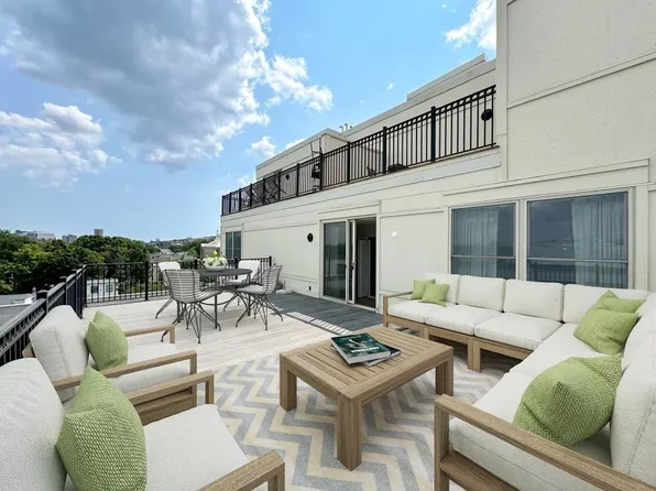 323 Boylston St Unit 502, Brookline, MA 02445