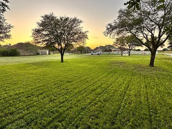 8464 Woodcliff Blvd, Selma, TX 78154