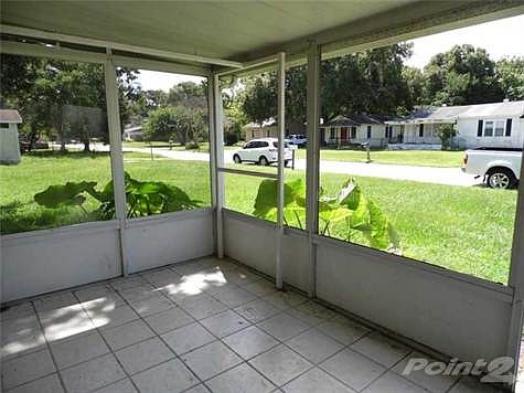 3rd image of 3821 41st Ave N