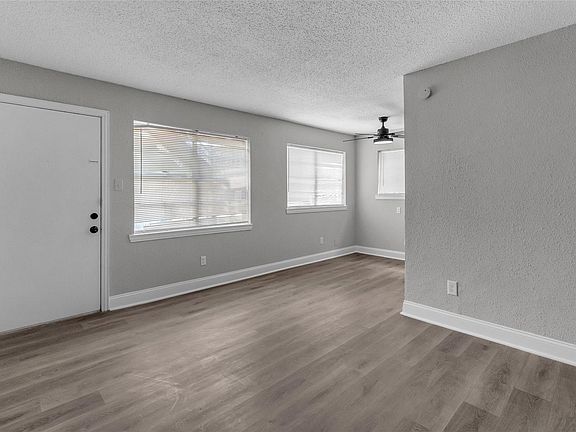 2nd image of 3613 Crane St APT 4