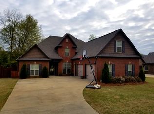 45 Green Briar Ln, Springville, AL 35146