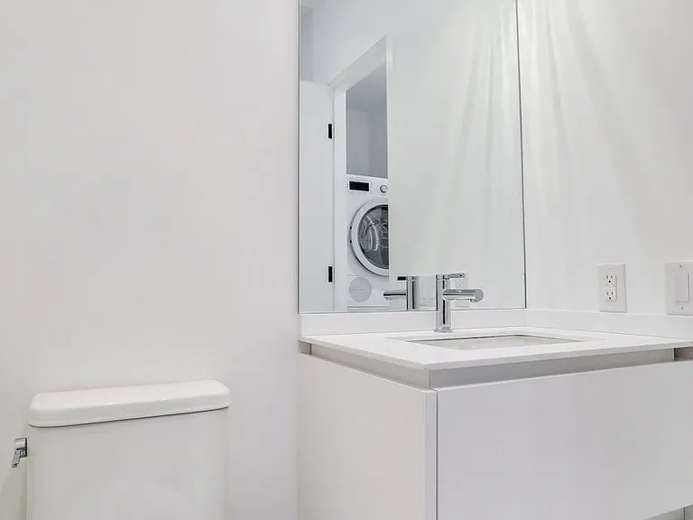 1086 Saint Clair Ave W #201 — Photo 8